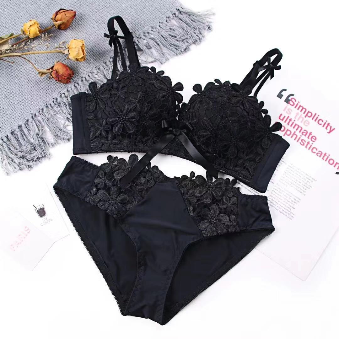 Lace embroidered brassiere bra